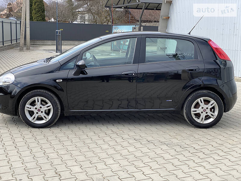 Хетчбек Fiat Punto 2008 в Івано-Франківську