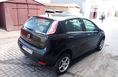 Хэтчбек Fiat Punto 2011 в 