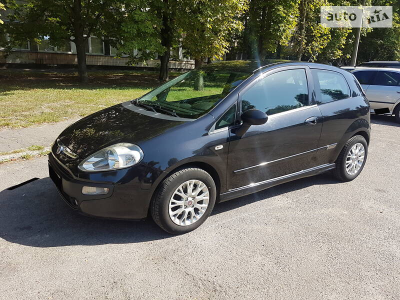 Хетчбек Fiat Punto 2011 в Києві фото 21 Хетчбек Fiat Punto 2011 в Києві