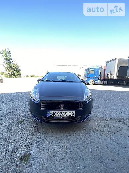 Хетчбек Fiat Punto 2009 в Рівному