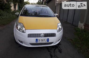 Купе Fiat Punto 2014 в Мукачевому