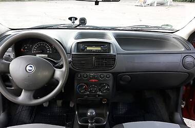 Хэтчбек Fiat Punto 2005 в 