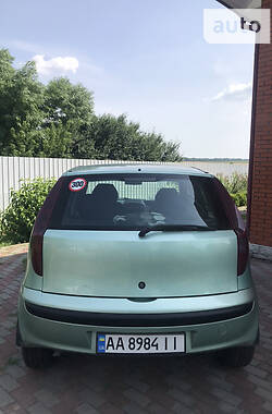 Хетчбек Fiat Punto 2002 в Києві