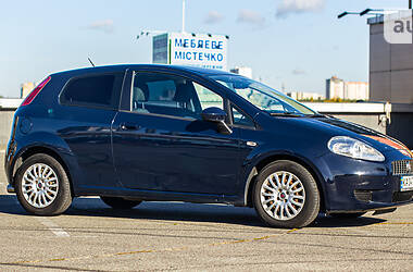 Хетчбек Fiat Punto 2008 в 