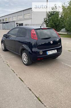 Хэтчбек Fiat Punto 2010 в Львове