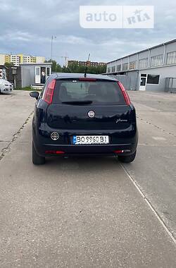 Хэтчбек Fiat Punto 2010 в Львове