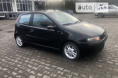 Хэтчбек Fiat Punto 2002 в Черновцах