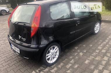 Хэтчбек Fiat Punto 2002 в Черновцах