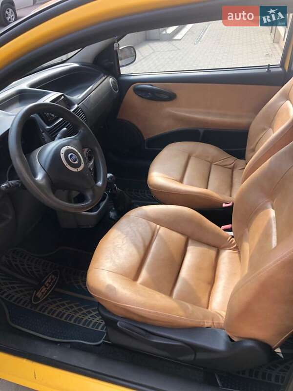 Универсал Fiat Punto 2003 в Черновцах