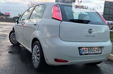 Хэтчбек Fiat Punto 2013 в Мукачево