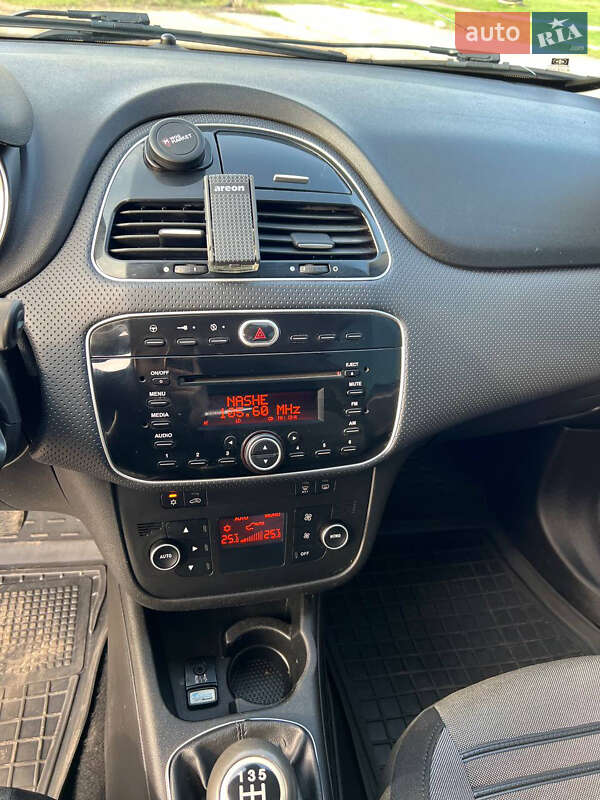 Хетчбек Fiat Punto 2011 в Запоріжжі