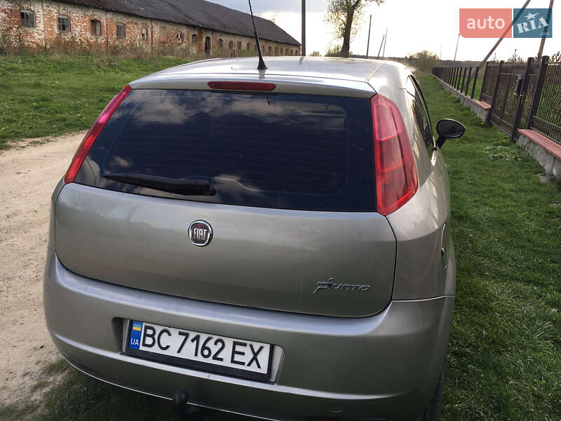 Хэтчбек Fiat Punto 2007 в Львове