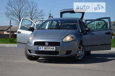 Хэтчбек Fiat Punto 2009 в Коломые