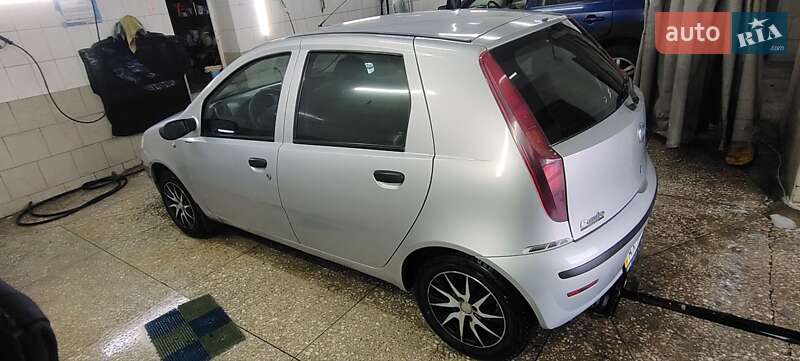 Хэтчбек Fiat Punto 2007 в Киеве