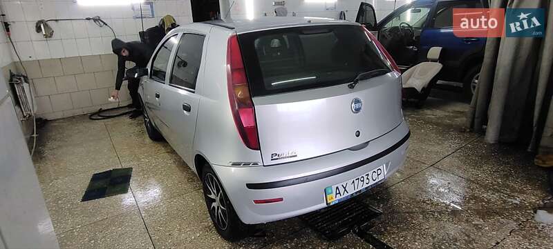 Хэтчбек Fiat Punto 2007 в Киеве