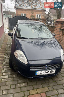 Хэтчбек Fiat Punto 2010 в Луцке