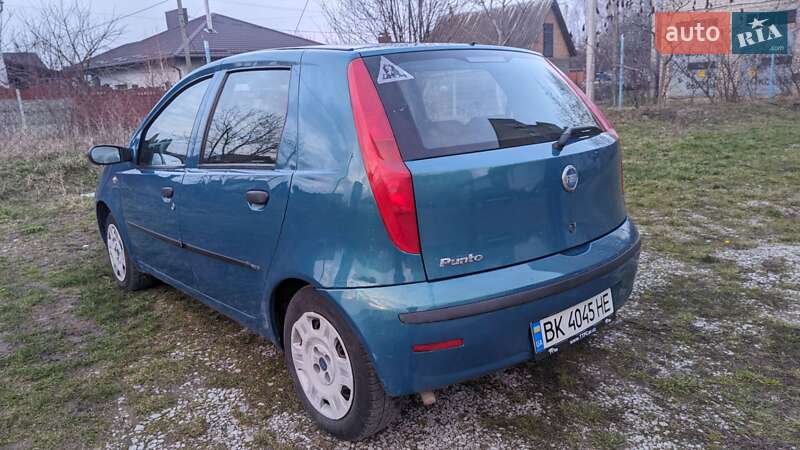 Хэтчбек Fiat Punto 2006 в Здолбунове