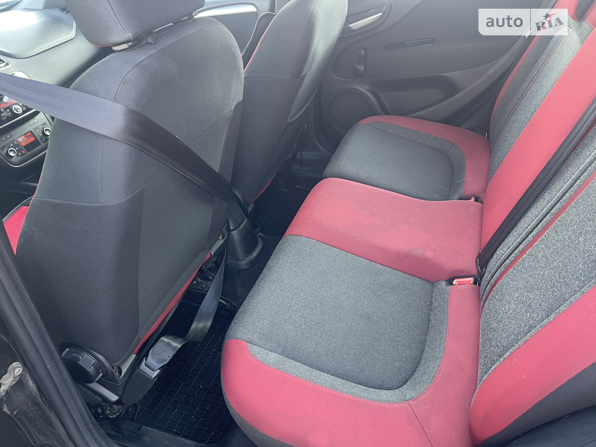 2012 Fiat Punto - мініатюра 25