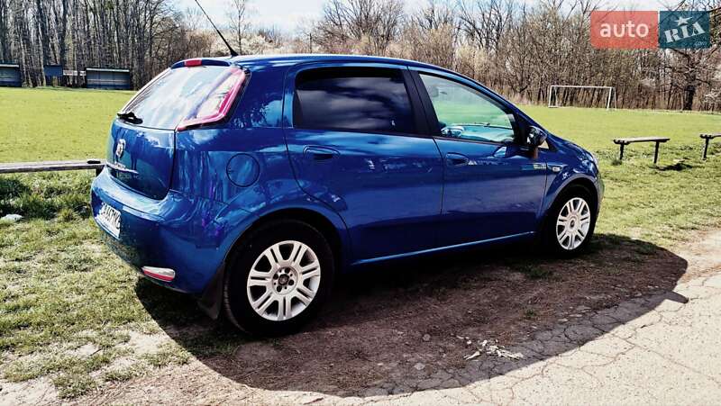 Хэтчбек Fiat Punto 2013 в Тальном