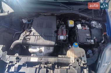 Хетчбек Fiat Punto 2013 в 