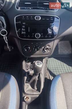 Хетчбек Fiat Punto 2013 в 