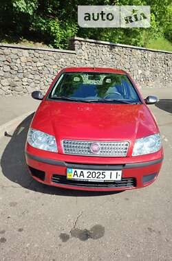 Хэтчбек Fiat Punto 2010 в Киеве