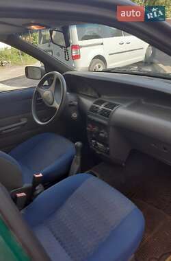 Хэтчбек Fiat Punto 1999 в 