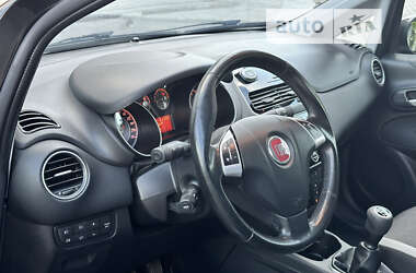 Хетчбек Fiat Punto 2012 в Острозі