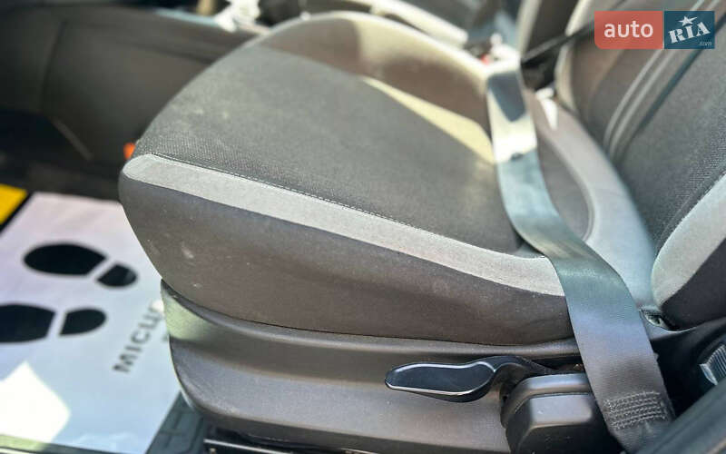 Хэтчбек Fiat Punto 2012 в Черновцах