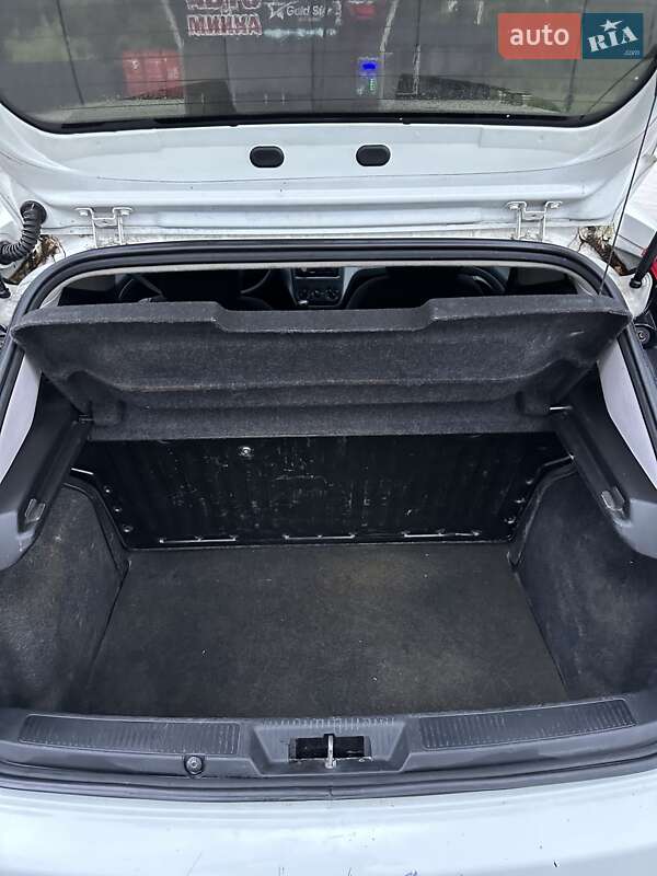 Хэтчбек Fiat Punto 2009 в Яремче