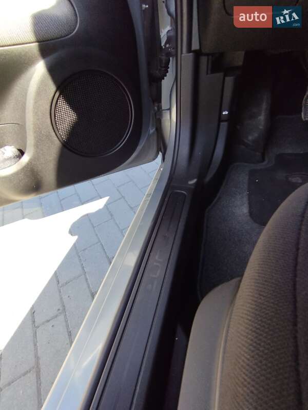 Хэтчбек Fiat Punto 2011 в Калуше