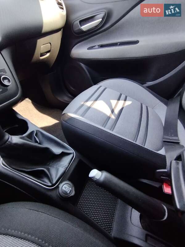 Хэтчбек Fiat Punto 2011 в Калуше