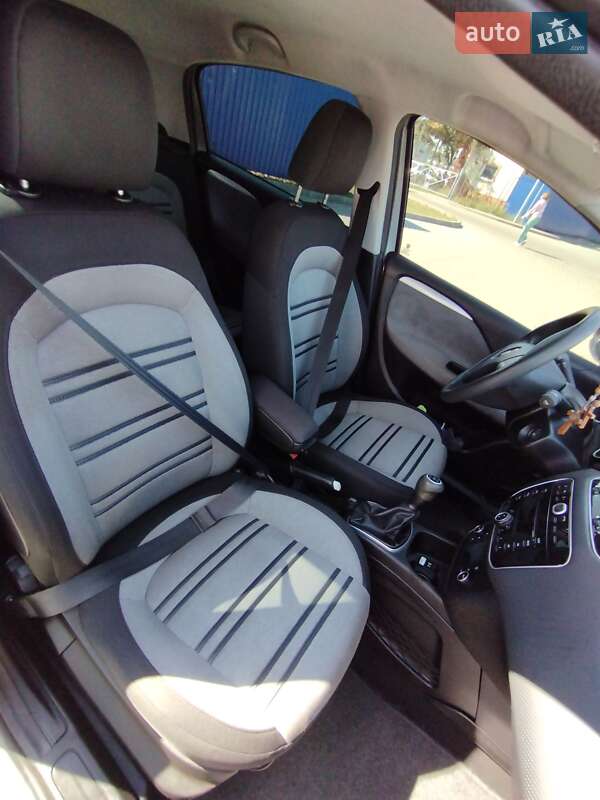 Хэтчбек Fiat Punto 2011 в Калуше