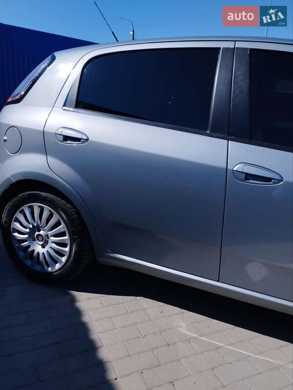 Хэтчбек Fiat Punto 2011 в Калуше