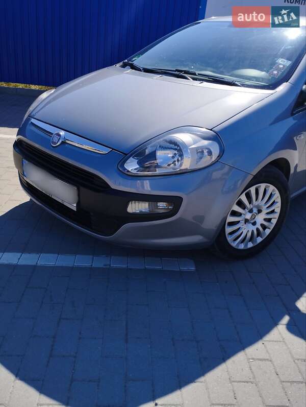 Хэтчбек Fiat Punto 2011 в Калуше