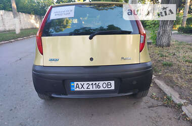 Хэтчбек Fiat Punto 2003 в Черновцах