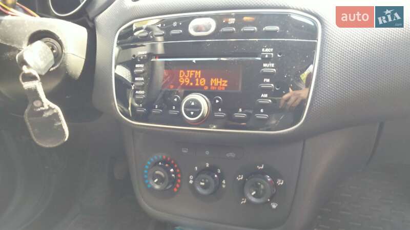 Хэтчбек Fiat Punto 2013 в Полтаве фото 11 Хэтчбек Fiat Punto 2013 в Полтаве