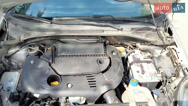 Хэтчбек Fiat Punto 2013 в Полтаве фото 14 Хэтчбек Fiat Punto 2013 в Полтаве