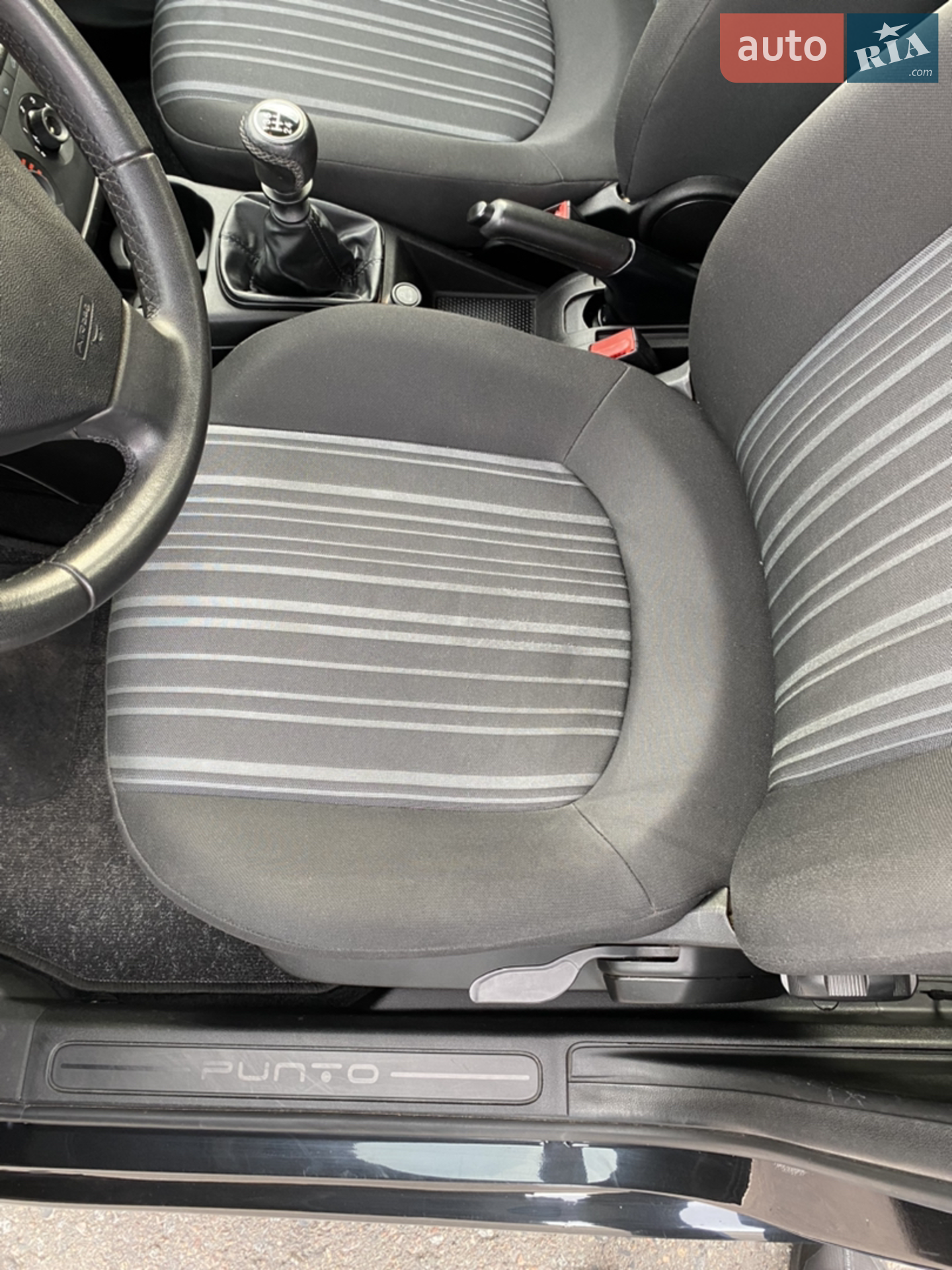 2011 Fiat Punto - мініатюра 11