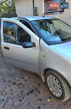 Хэтчбек Fiat Punto 2007 в 