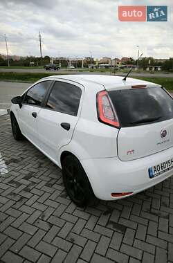 Хэтчбек Fiat Punto 2014 в 
