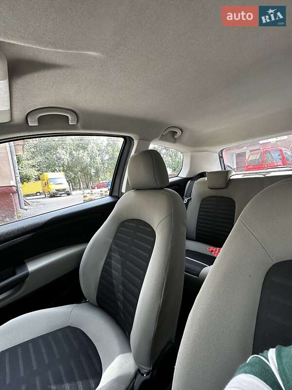 Хэтчбек Fiat Punto 2006 в Ровно