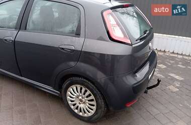 Хэтчбек Fiat Punto 2010 в 