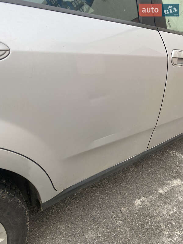 Хэтчбек Fiat Punto 2011 в 
