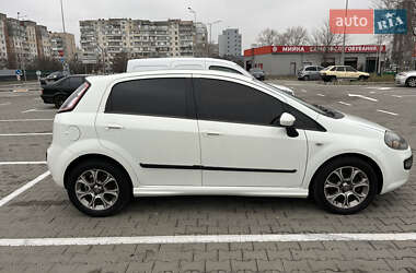 Хэтчбек Fiat Punto 2011 в Киеве