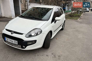 Хэтчбек Fiat Punto 2011 в Киеве