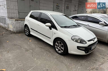 Хэтчбек Fiat Punto 2011 в Киеве