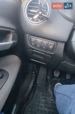 Хэтчбек Fiat Punto 2011 в 