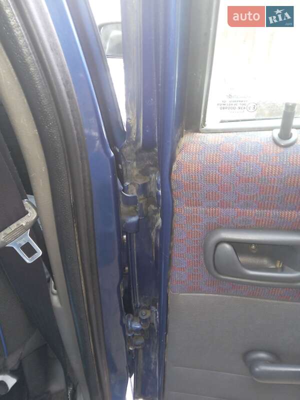 Хетчбек Fiat Punto 1997 в Чернівцях фото 38 Хетчбек Fiat Punto 1997 в Чернівцях