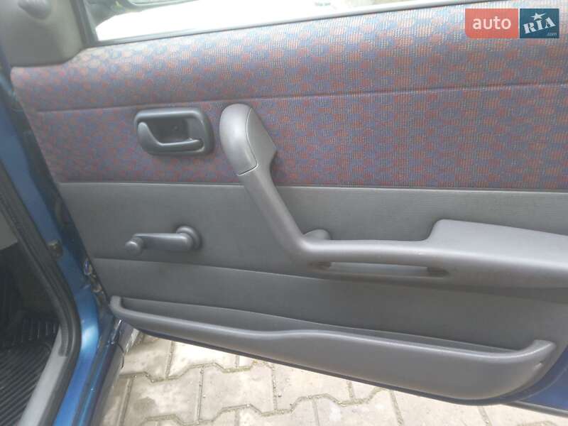 Хетчбек Fiat Punto 1997 в Чернівцях фото 64 Хетчбек Fiat Punto 1997 в Чернівцях